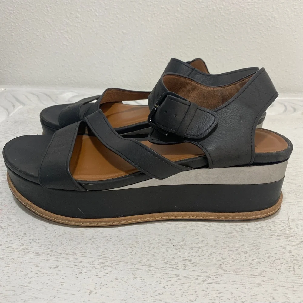 Naturalizer 8 Platform‎ Sandals